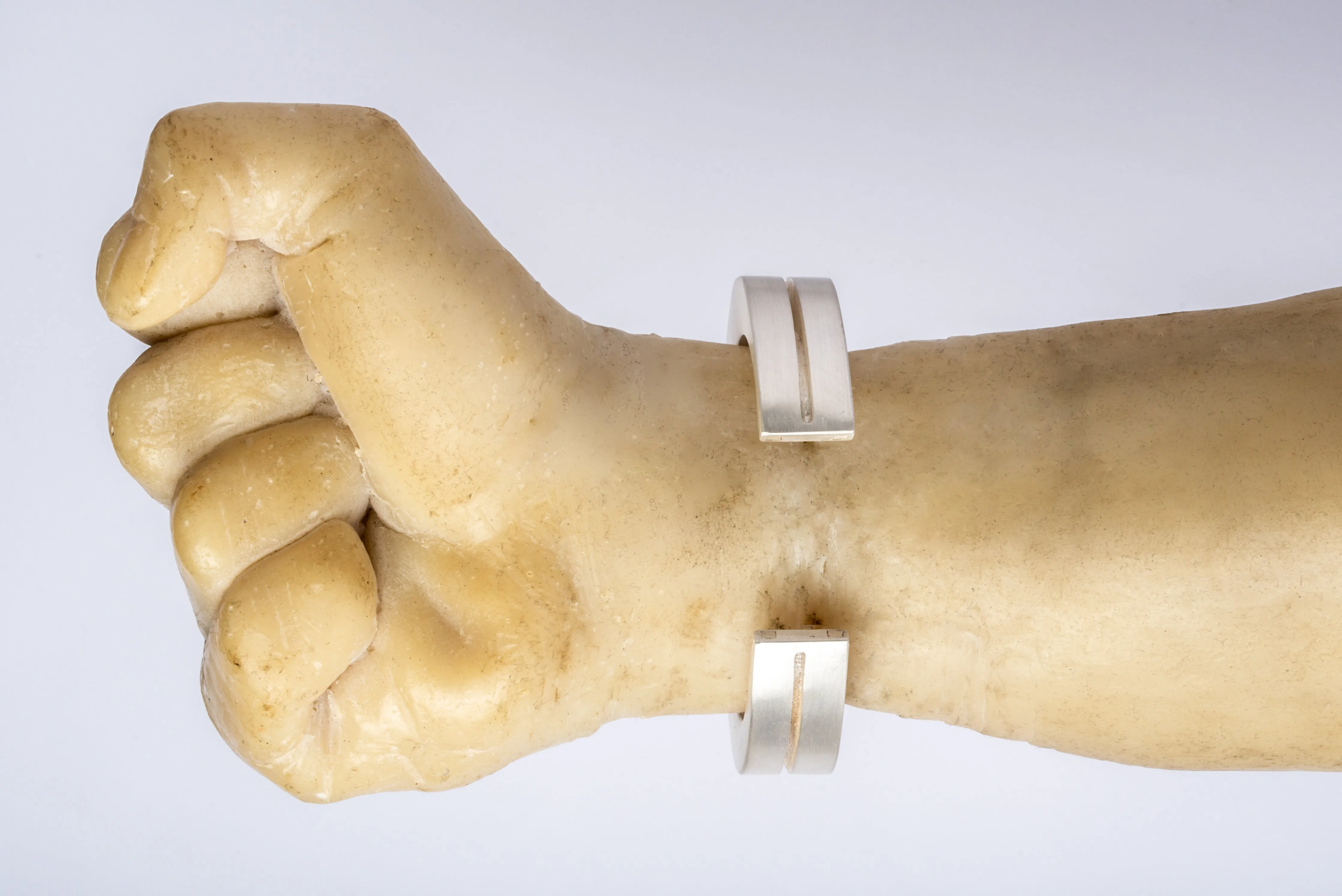 Crescent Crevice Bracelet v2 (15mm, MA)