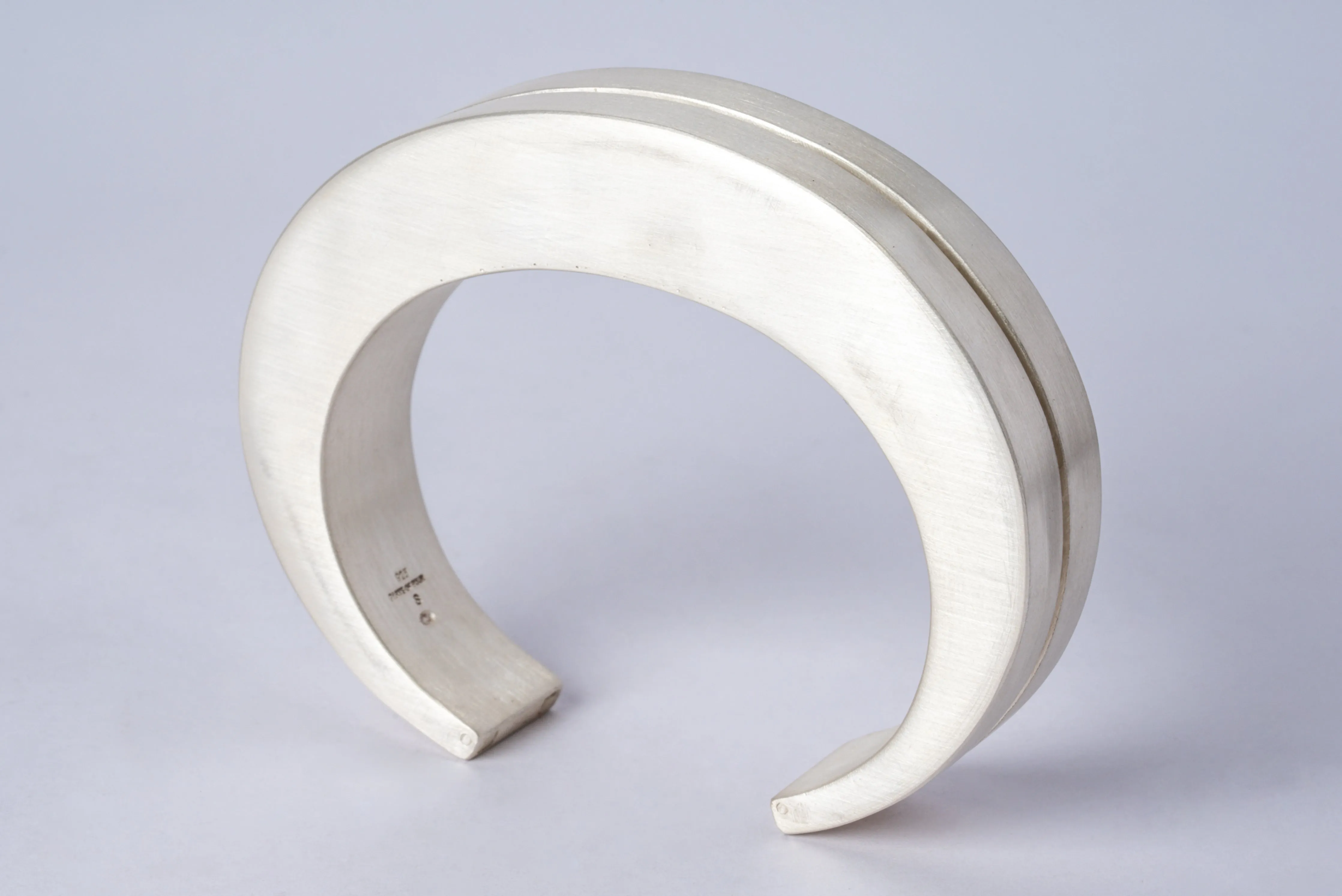 Crescent Crevice Bracelet v2 (15mm, MA)