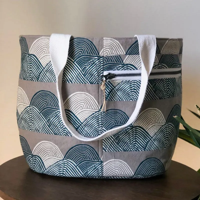 Crescent Tote - Noodlehead