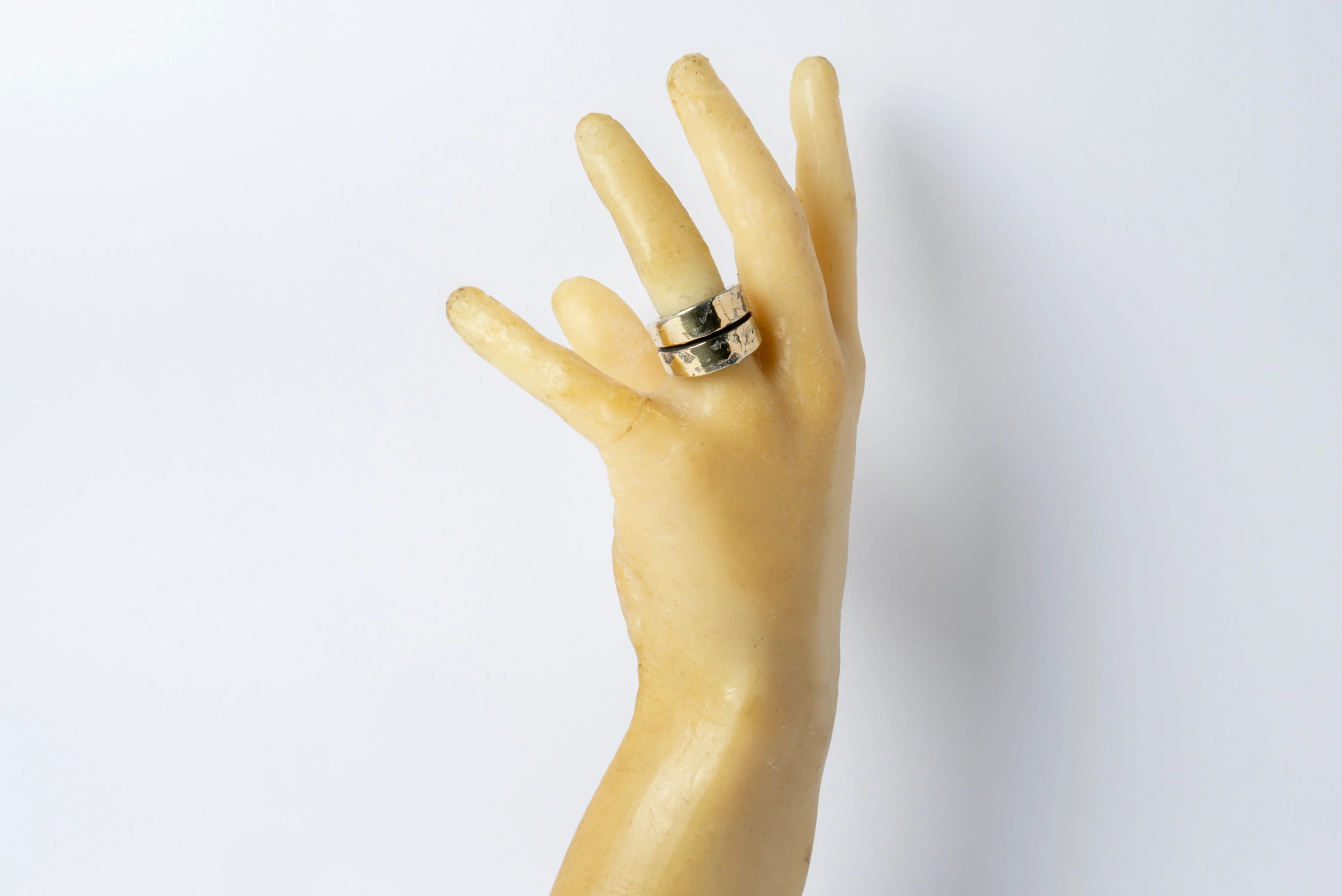 Crevice Ring v2 (Full Fuse, Wide, DA18K)